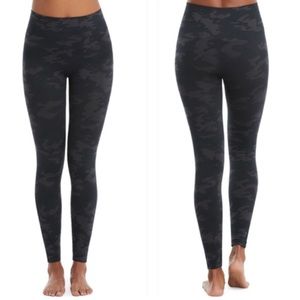 SPANX Look at Me Now Seamless Leggings Charcoal Camo